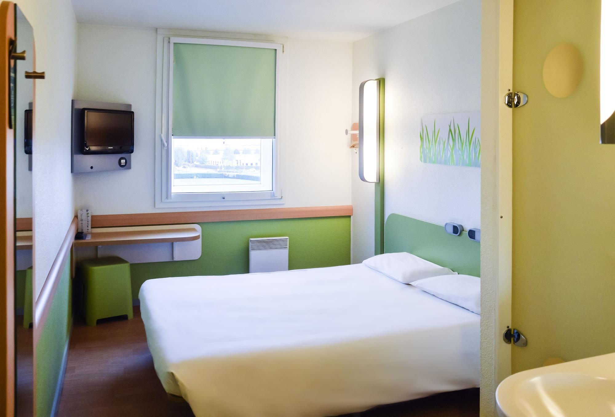 Готель Ibis Budget Velizy Екстер'єр фото